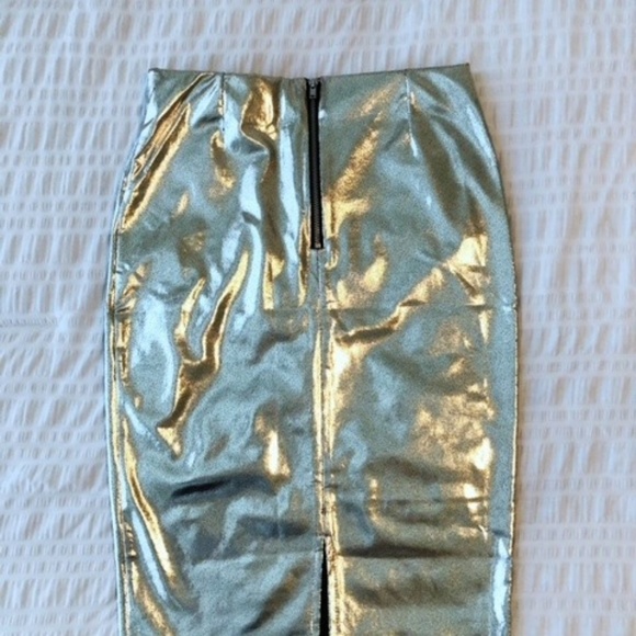 Gold Metallic Bodycon Skirt - Picture 2 of 3